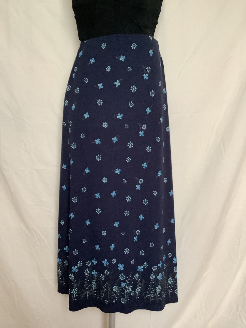 Jaclyn Smith Vintage Maxi Stretch Skirt-Blue Floral Pattern-Elastic Waist-M